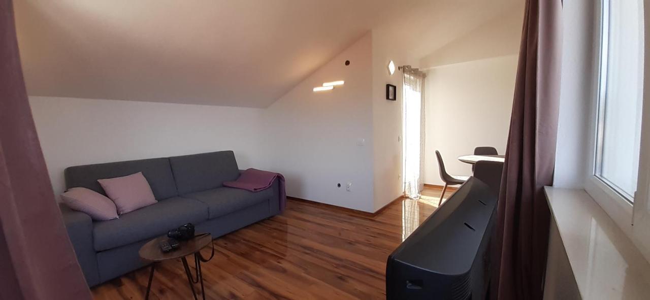 Apartmani Rita Slatine Εξωτερικό φωτογραφία